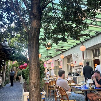 Pastis Miami - Outdoor patio - French Near Me - Miami, Florida Pastis Miami - Outdoor patio - French Near Me - Miami, Florida