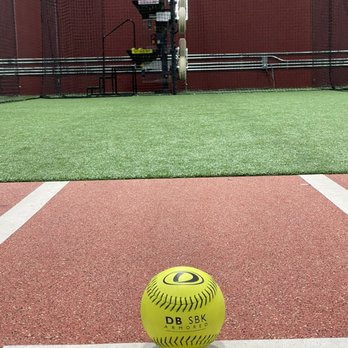 D-Bat PDX West - Batter Up! - Batting Cages Near Me - Tigard, Oregon D-Bat PDX West - Batter Up! - Batting Cages Near Me - Tigard, Oregon