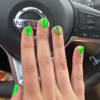 Reflections-A Salon - Other hand--manicure with foil accent nail - Nail Salons Near Me - Omaha, Nebraska Reflections-A Salon - Other hand--manicure with foil accent nail - Nail Salons Near Me - Omaha, Nebraska