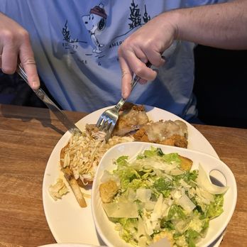 Yard House - New American Near Me - Washington, DC, District of Columbia