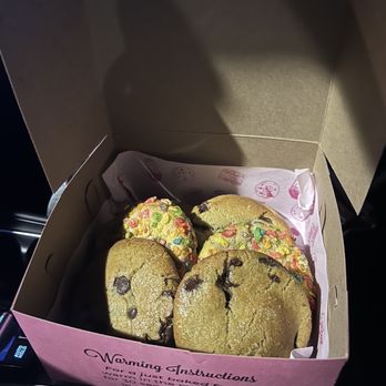 Bake'n Babes - Tampa Trio Box - Desserts Near Me - Tampa, Florida