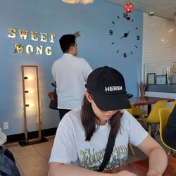 Sweet Mong - Simple dining area with seating for about 40 at most.