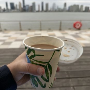 Hutch & Waldo - STICKY CHAI LATTE 12oz - Breakfast & Brunch Near Me - New York, New York Hutch & Waldo - STICKY CHAI LATTE 12oz - Breakfast & Brunch Near Me - New York, New York