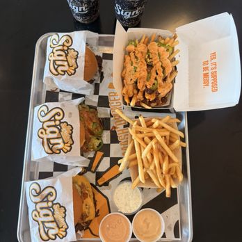 Sign Smash'd Burger - Burgers Near Me - Orange, California Sign Smash'd Burger - Burgers Near Me - Orange, California