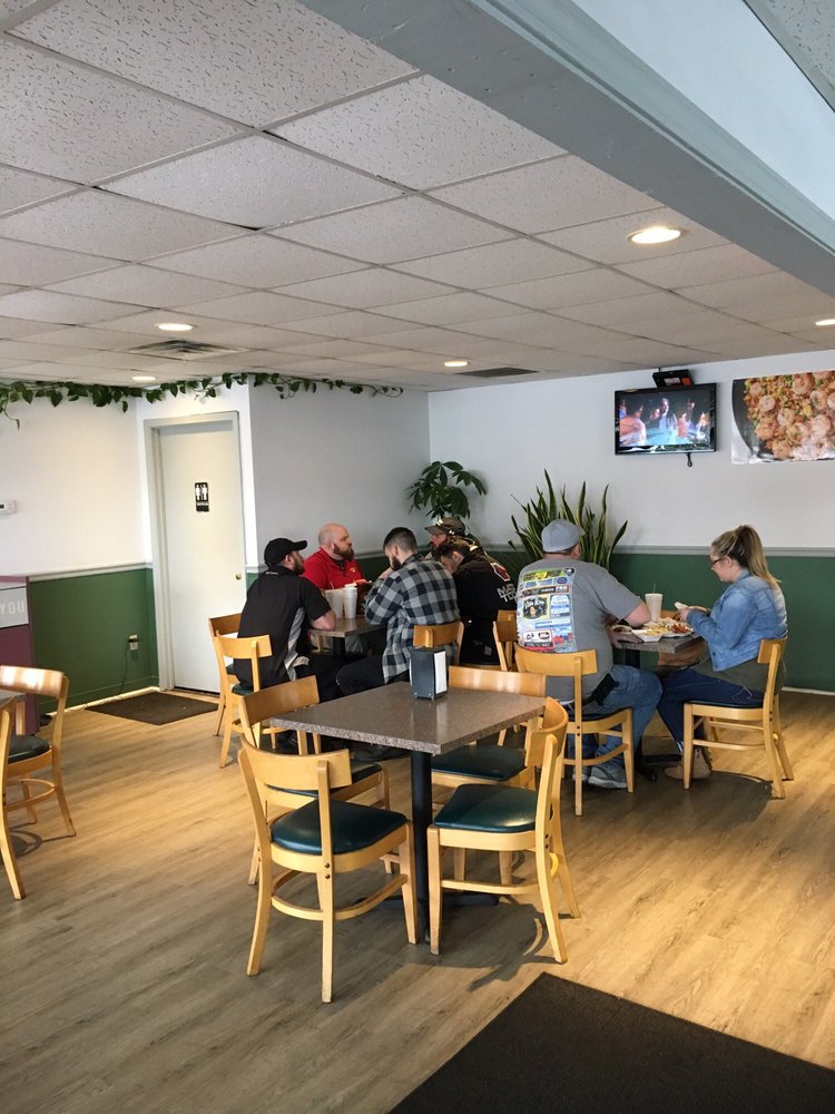 SUZIE’S WINGS AND DELI 12 Photos & 23 Reviews 451 West Bankhead Hwy