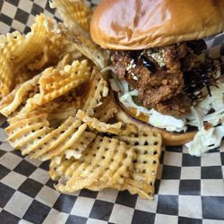 The Fainting Goat - Chicken burger