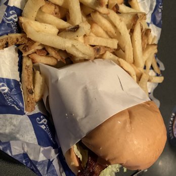 Pappas Burger - Burgers Near Me - Houston, Texas