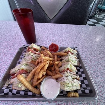 Beeps Diner - Turkey club with avocado and fries - Diners Near Me - Simi Valley, California Beeps Diner - Turkey club with avocado and fries - Diners Near Me - Simi Valley, California