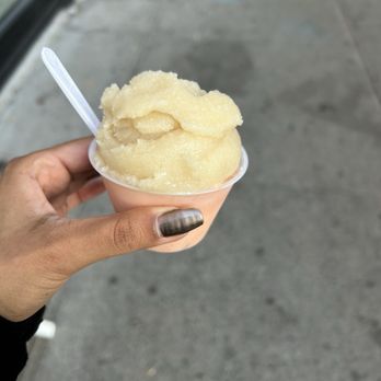 Mr Ps Ice Cream Shop - Lemon Ginger + Guava - Ice Cream & Frozen Yogurt Near Me - Brooklyn, New York
