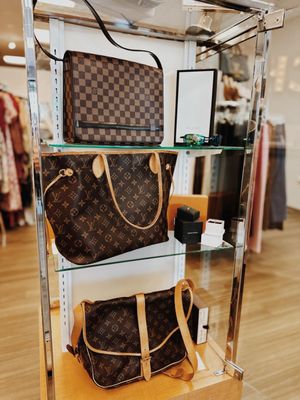 Chic Boutique Consignments - Bridgewater