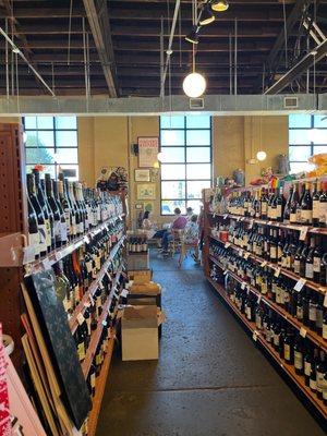 Rhino Market & Deli by null