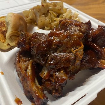 Southern Love - Ribs plate with cabbage - Southern Near Me - Honolulu, Hawaii