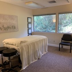 Redwood Essential Healing - Healing Center