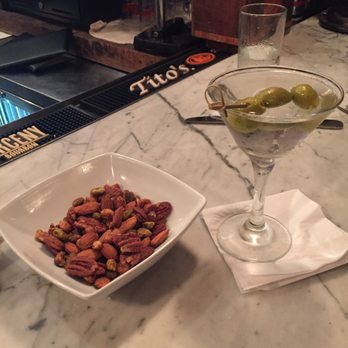 Hullabaloo - Gin martini with bar nuts - Gastropubs Near Me - West Palm Beach, Florida