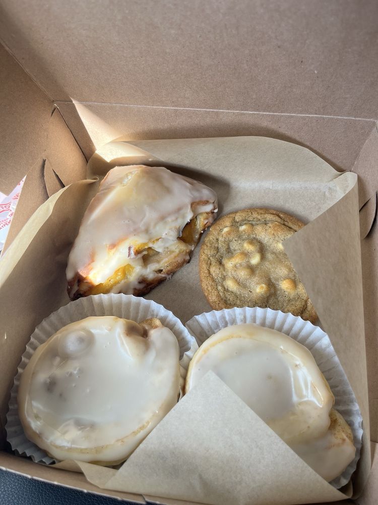 Artisanal Baked Goods Logo