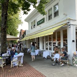 75 Main - Along the main road of beauty Southhampton