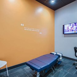 NuSpine Chiropractic provides convenient retail locations, Evening and weekend hours, maximum 15-minute visits, and online payments.