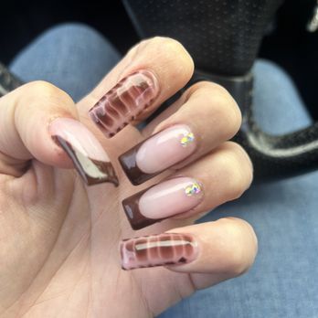 Elegant Nails - Nail Salons Near Me - Kent, Washington