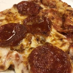 Anthony's Pizza - Pepperoni pizza