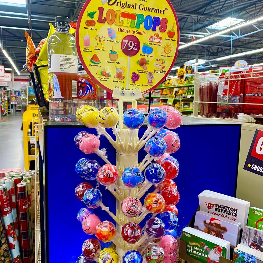 Tractor Supply - Department Stores Near Me - Palm Coast, Florida