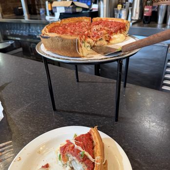 Giordano's - Cheese - Deep Dish - Pizza Near Me - Chicago, Illinois Giordano's - Cheese - Deep Dish - Pizza Near Me - Chicago, Illinois