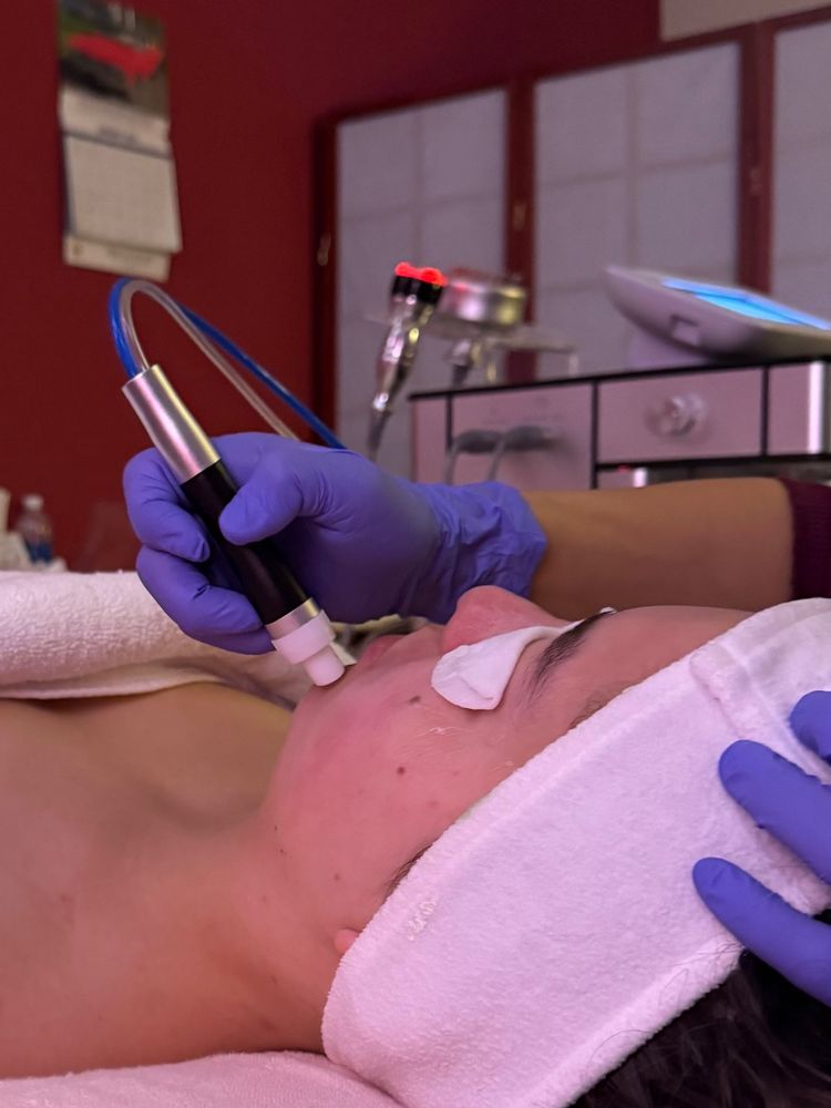 Gigi’s Skin Care Logo