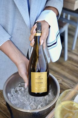 GG's Waterfront by null