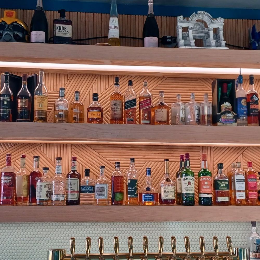 Port & Park - Beautiful bar area. - New American Near Me - Chicago, Illinois Port & Park - Beautiful bar area. - New American Near Me - Chicago, Illinois