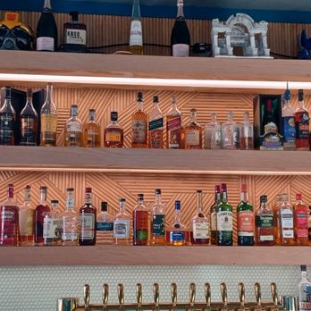 Port & Park - Beautiful bar area. - New American Near Me - Chicago, Illinois Port & Park - Beautiful bar area. - New American Near Me - Chicago, Illinois