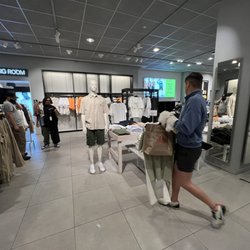 H&M