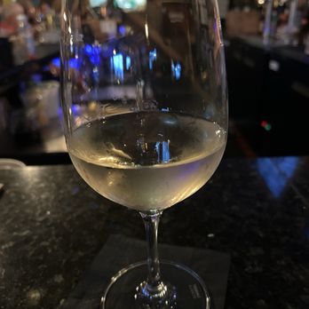La Fe Wine Bar - Chardonnay - Wine Bars Near Me - Palm Desert, California La Fe Wine Bar - Chardonnay - Wine Bars Near Me - Palm Desert, California