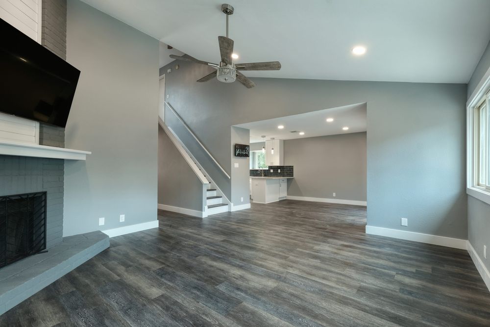 Slide of Advanced Construction and Remodeling