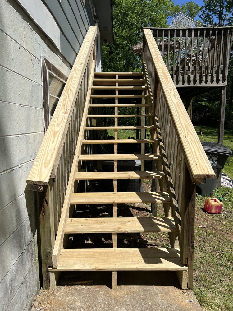 Slide of Wade's Home Improvements & Roofing