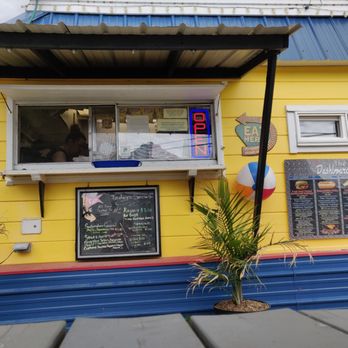 The Dashboard Diner - Order area - Hot Dogs Near Me - Spencer, Massachusetts