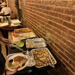 Delicious food and amazing service all around -- Naan were also great!!