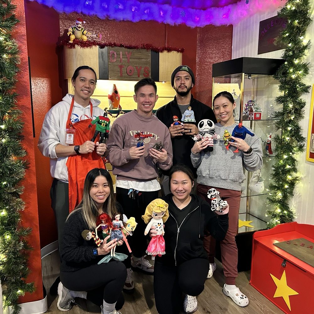 Exodus Escape Room - Villains Vendetta - Christmas Edition - Escape Games Near Me - Rancho Cucamonga, California