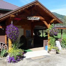 River Ridge Golf Club - Roadhouse Entrance