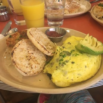 Snooze, an A.M. Eatery - Omelet, hash browns and English muffin - Breakfast & Brunch Near Me - Boulder, Colorado