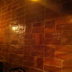 Pub Escondido