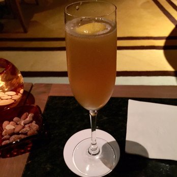 Lewers Lounge - Yuzu Passion Sparkler! - Jazz & Blues Near Me - Honolulu, Hawaii Lewers Lounge - Yuzu Passion Sparkler! - Jazz & Blues Near Me - Honolulu, Hawaii