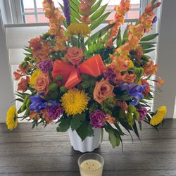 Flowers By David Florist & Flower Delivery - Flowers by David did a beautiful job on a funeral bouquet. Called from out of state and asked for "florist choice."