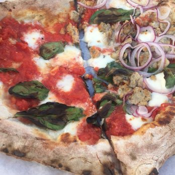 Pyro Pizza - Pizza Near Me - Portland, Oregon
