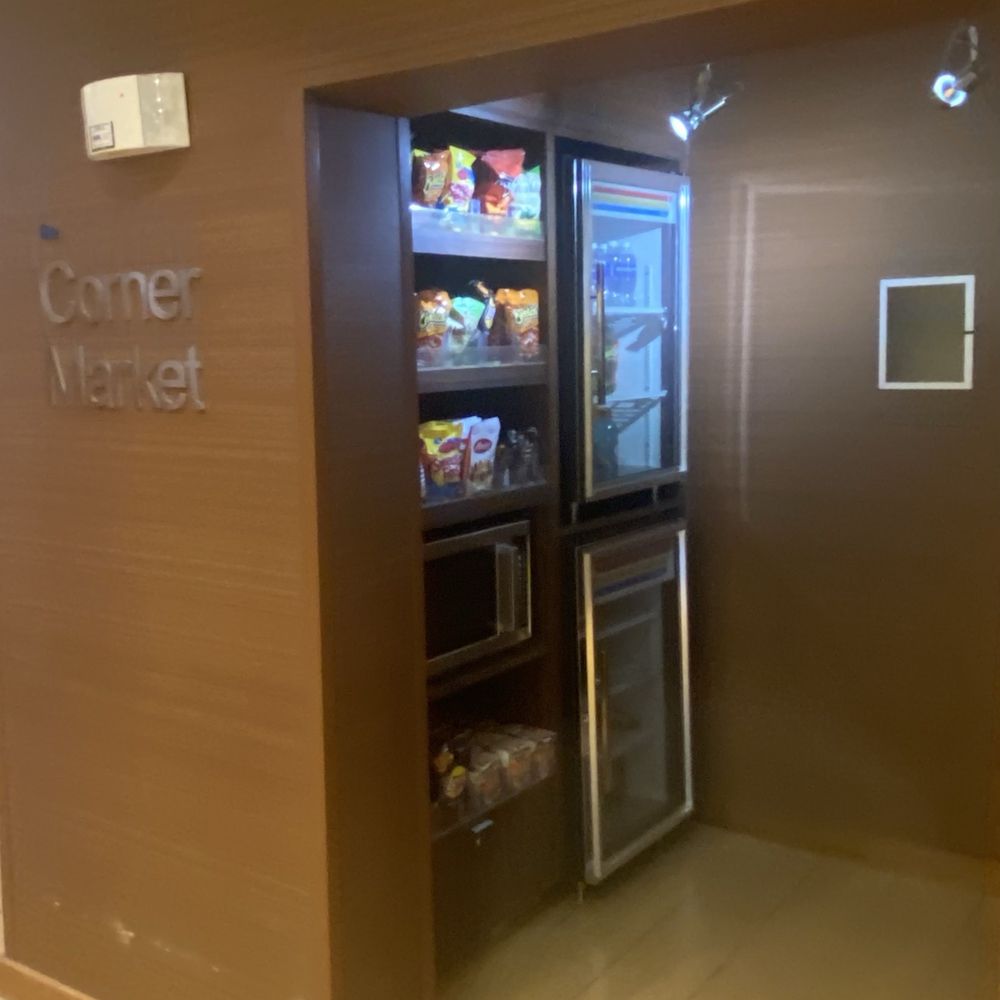 Fairfield by Marriott Inn & Suites Boston Milford - Snack area, June 2025 - Hotels Near Me - Milford, Massachusetts Fairfield by Marriott Inn & Suites Boston Milford - Snack area, June 2025 - Hotels Near Me - Milford, Massachusetts
