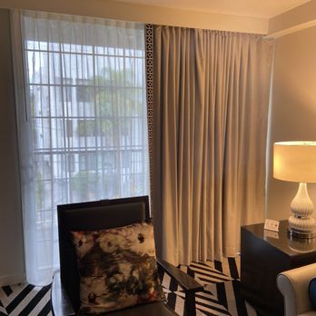 Chamberlain West Hollywood - Living room with balcony (room 416) - Hotels Near Me - West Hollywood, California Chamberlain West Hollywood - Living room with balcony (room 416) - Hotels Near Me - West Hollywood, California
