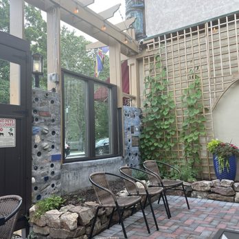 The Vine Trattoria - Gorgeous patio - Italian Near Me - Berkeley Springs, West Virginia