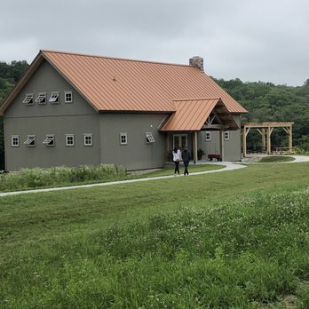 Heartstone Winery - Wineries Near Me - Columbia, Connecticut