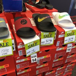 Shoe Dept