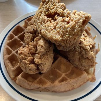 IHOP - Chicken & Waffles - Breakfast & Brunch Near Me - Chesterfield, Missouri