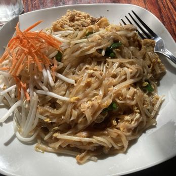 Thai Curry Restaurant & Bar - Chicken pad Thai - Thai Near Me - San Francisco, California Thai Curry Restaurant & Bar - Chicken pad Thai - Thai Near Me - San Francisco, California