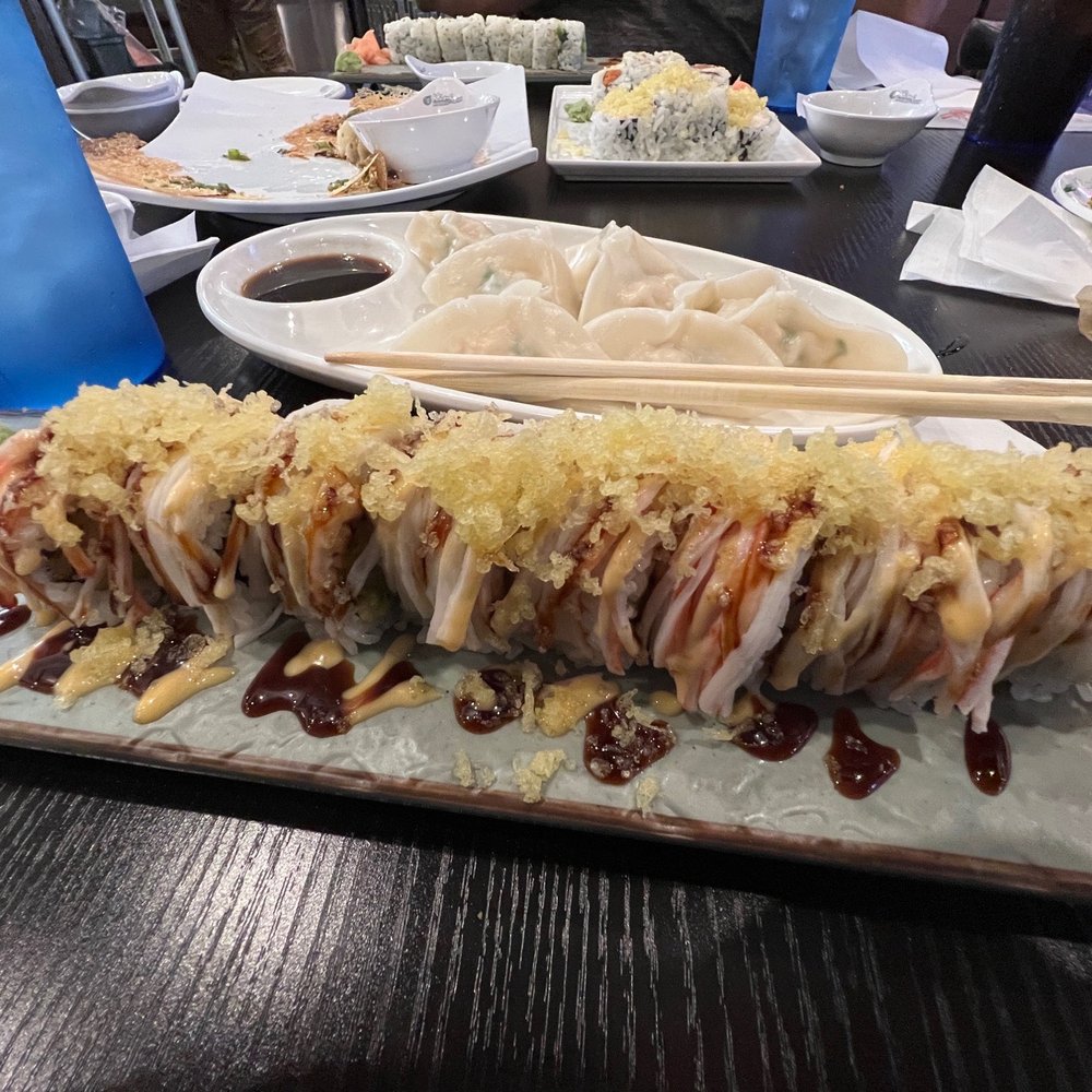 King Noodle & Sushi - Shrimp dumplings and Hot Mama Roll - Asian Fusion Near Me - Mesquite, Texas King Noodle & Sushi - Shrimp dumplings and Hot Mama Roll - Asian Fusion Near Me - Mesquite, Texas
